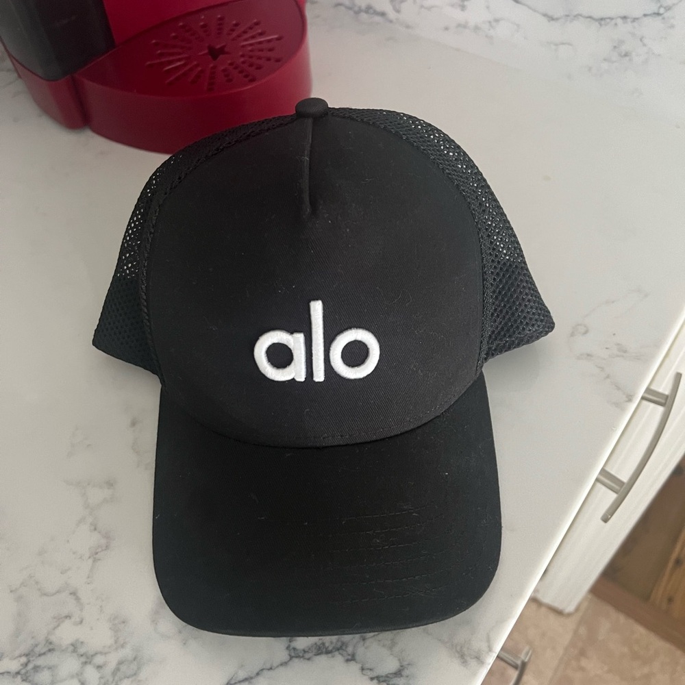 Alo Yoga hat